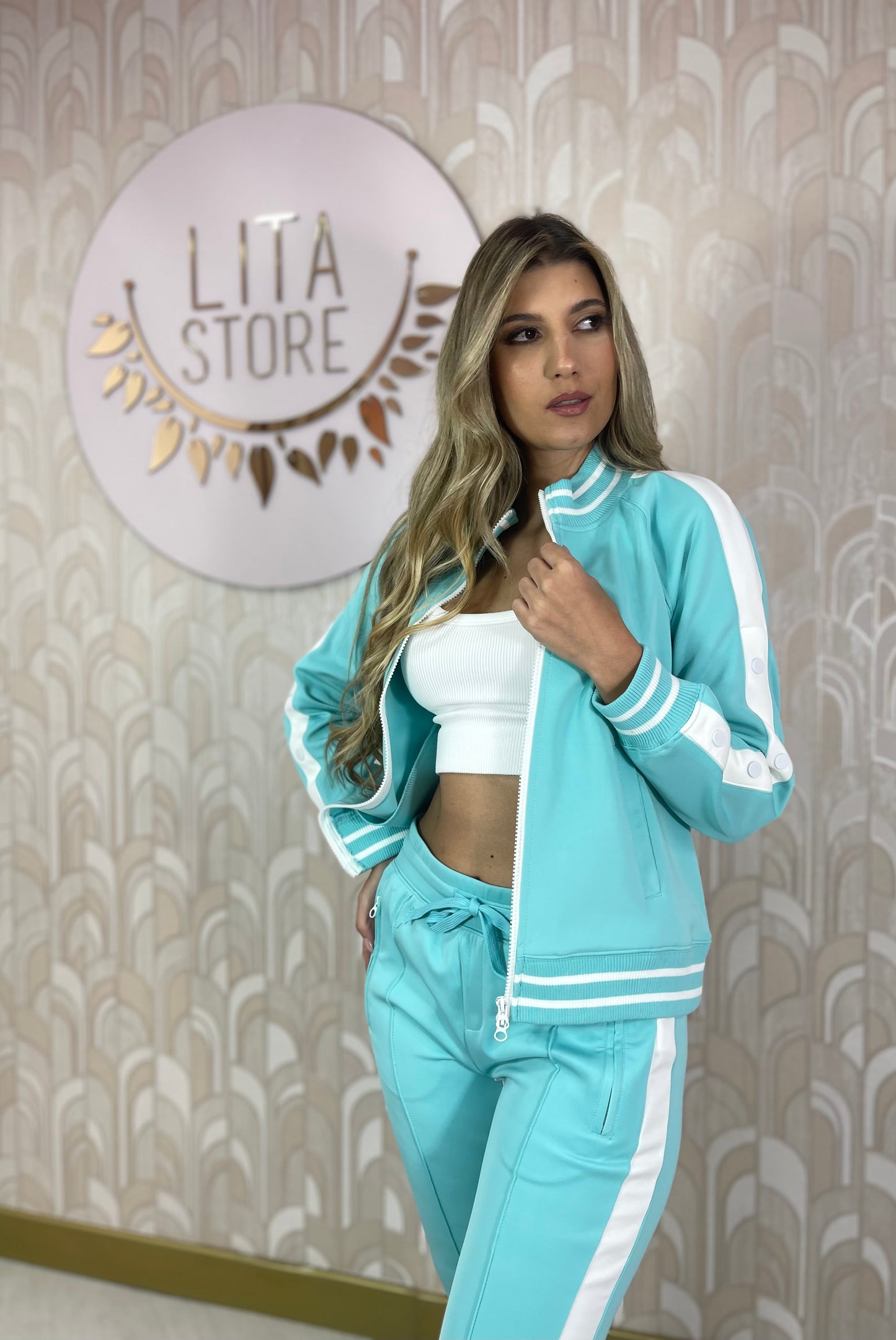 Set Jogger y Chaqueta
