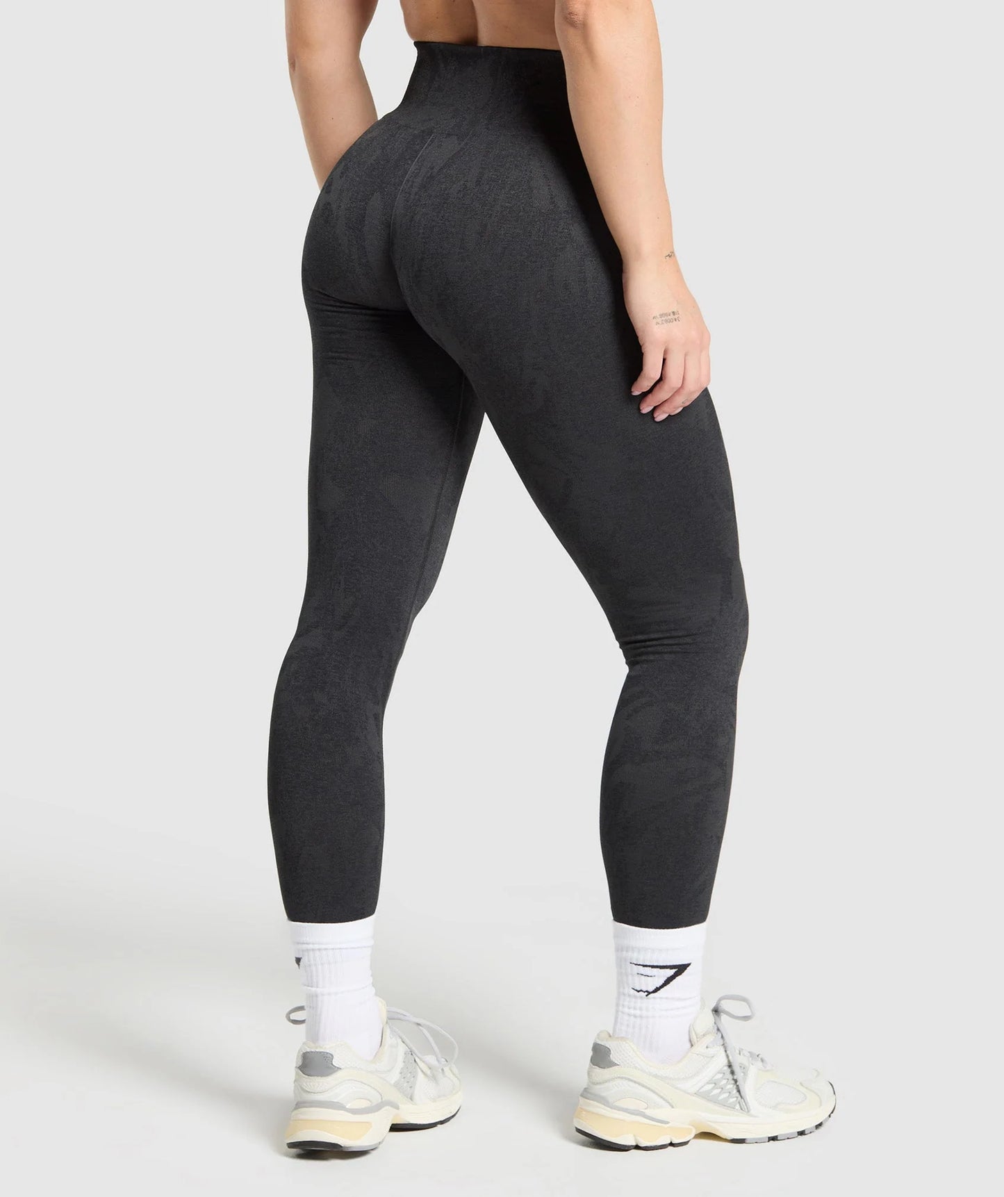 Set Adapt Camo Seamless Zip Up Crop Top