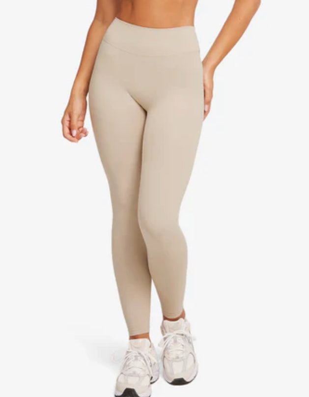 Set Form Margo Long Sleeve Top ML