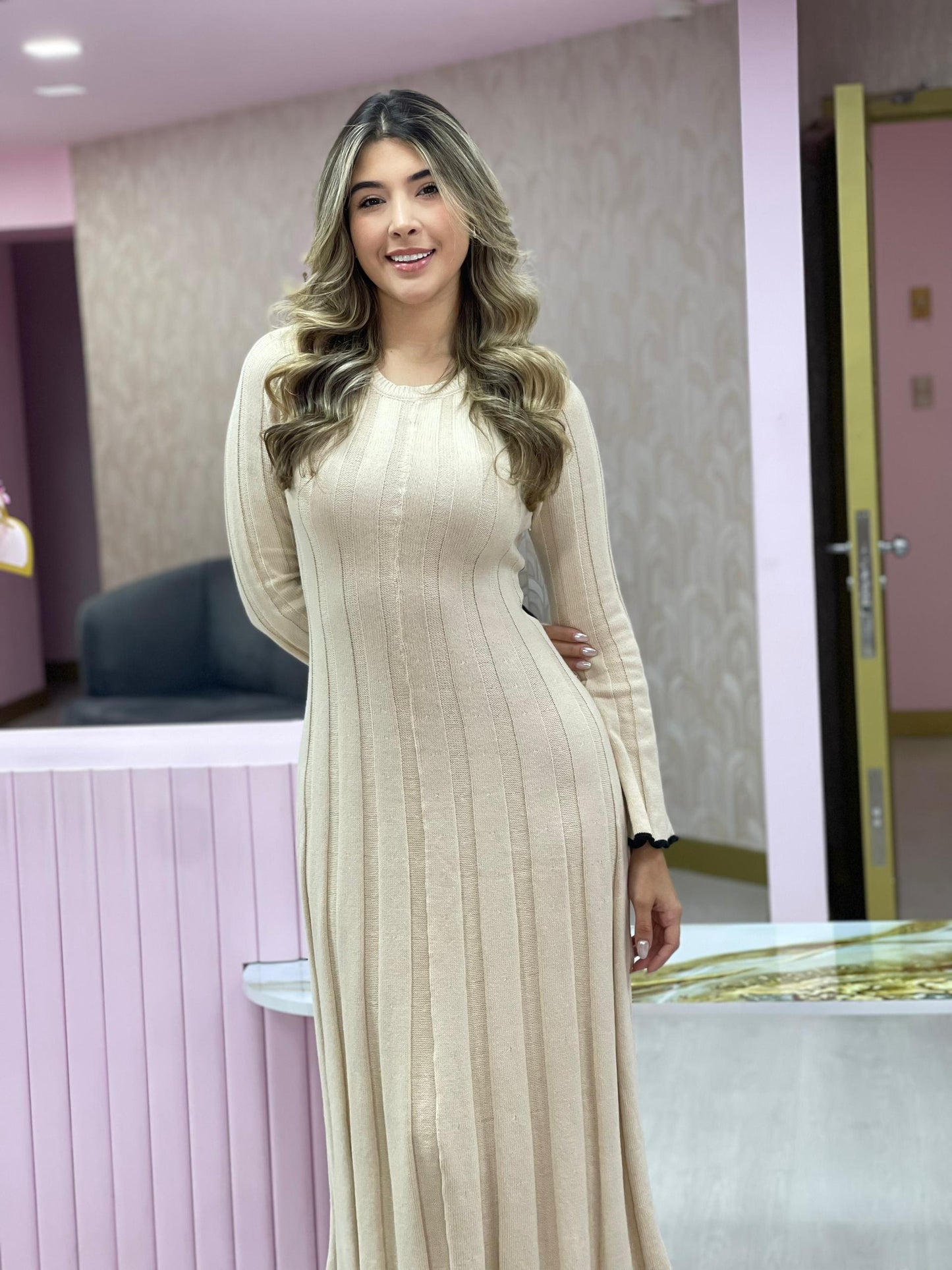 Vestido Con Escote