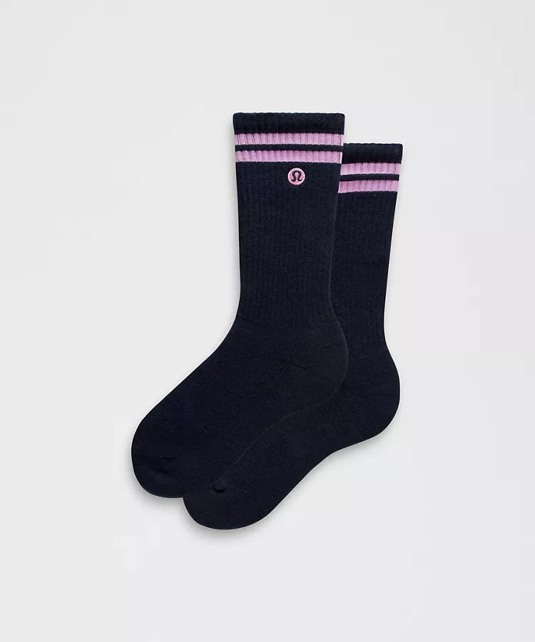 Unisex Daily Essential Crew Socks *Stripe