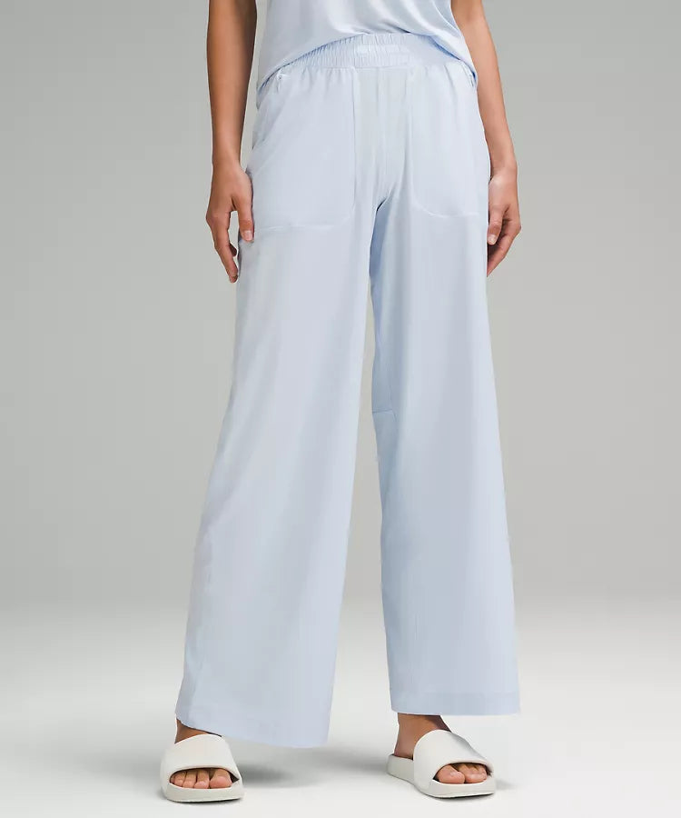 Swift Mid-Rise Wide-Leg Pant