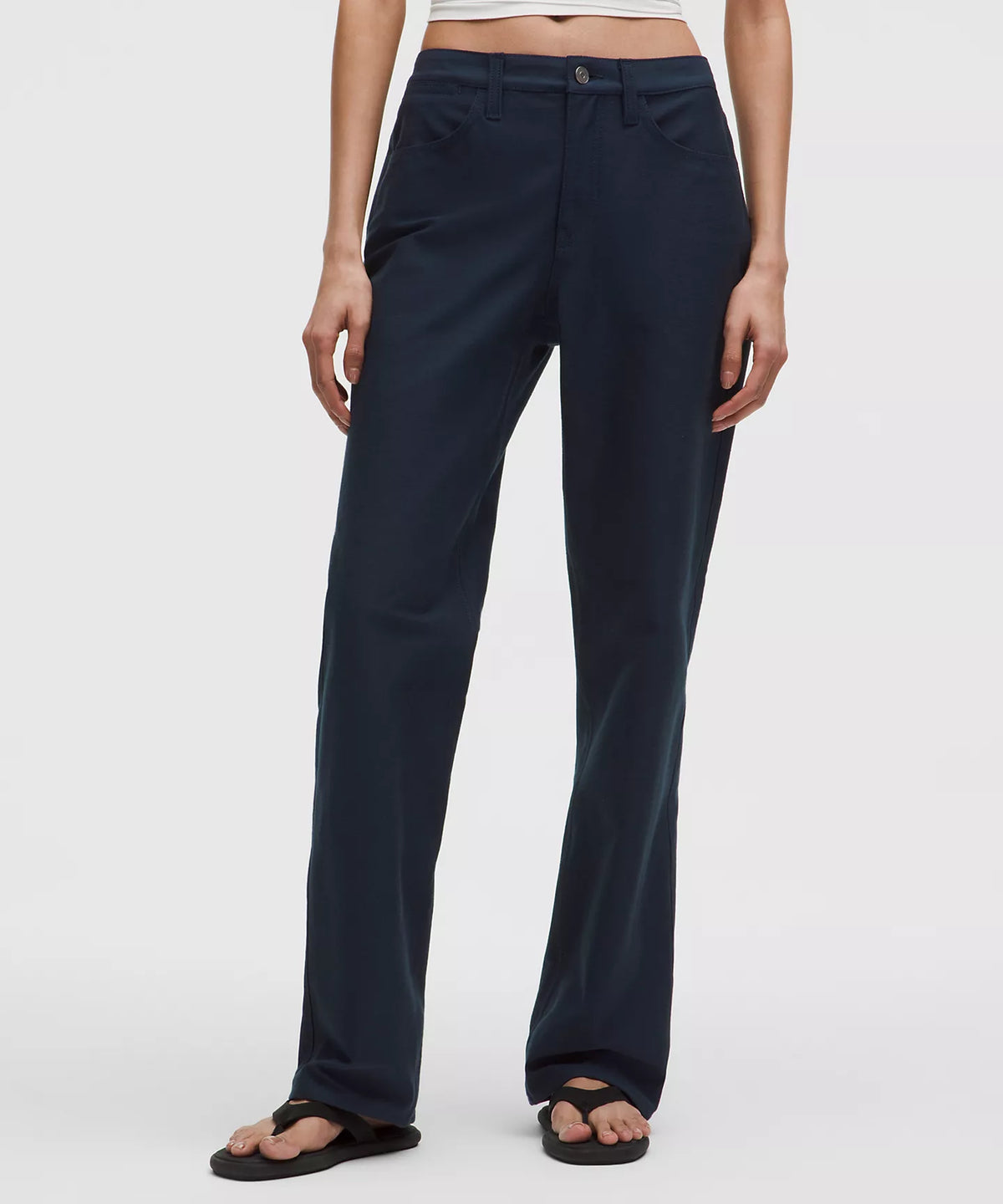 EasyFive Mid-Rise Relaxed Straight Pant *Regular
