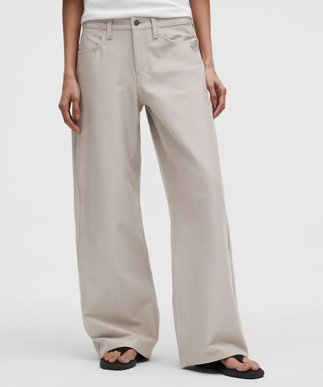 EasyFive Low-Rise Classic Wide-Leg Pant *Short
