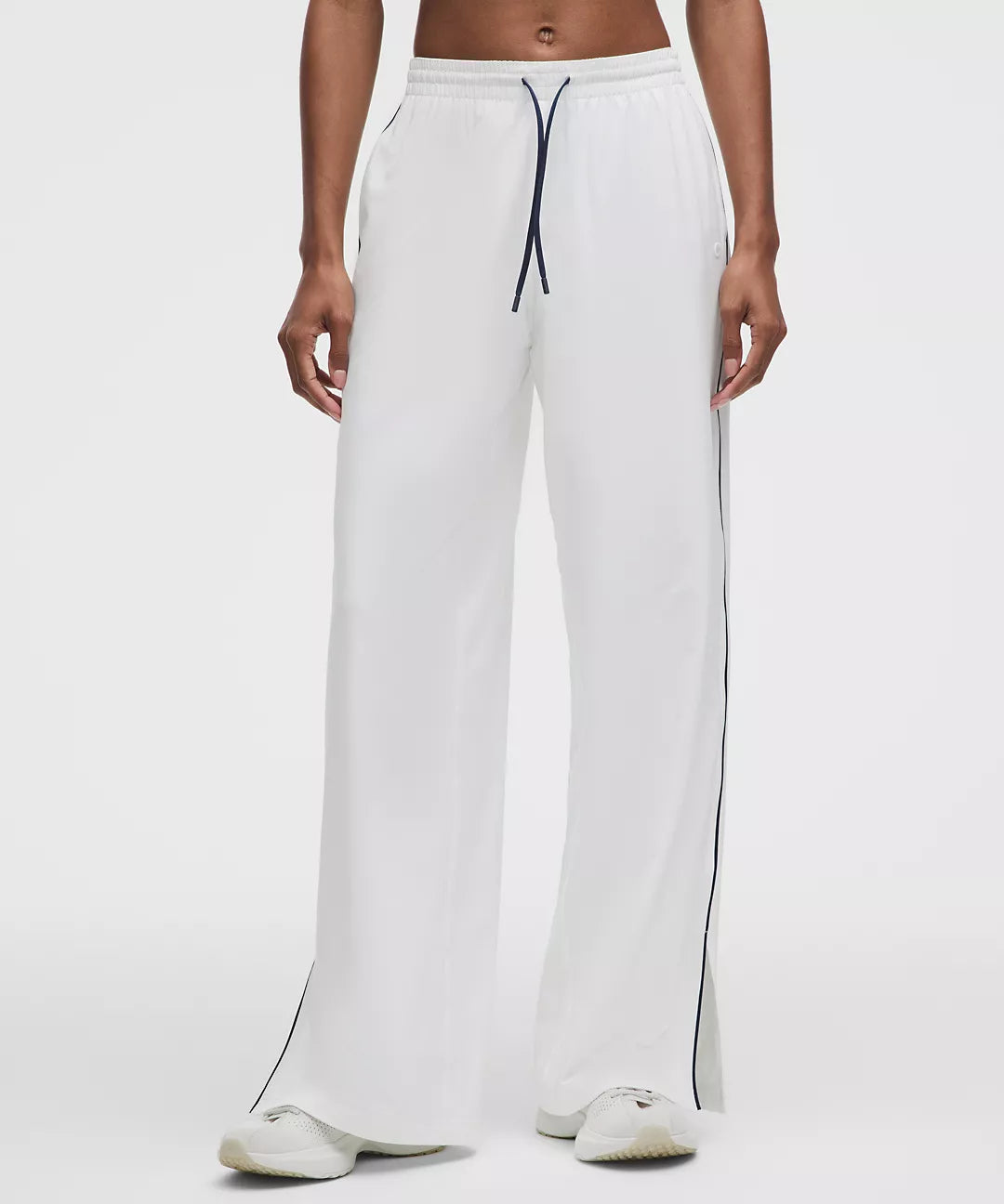 Court Rival Wide-Leg Track Pant *Regular