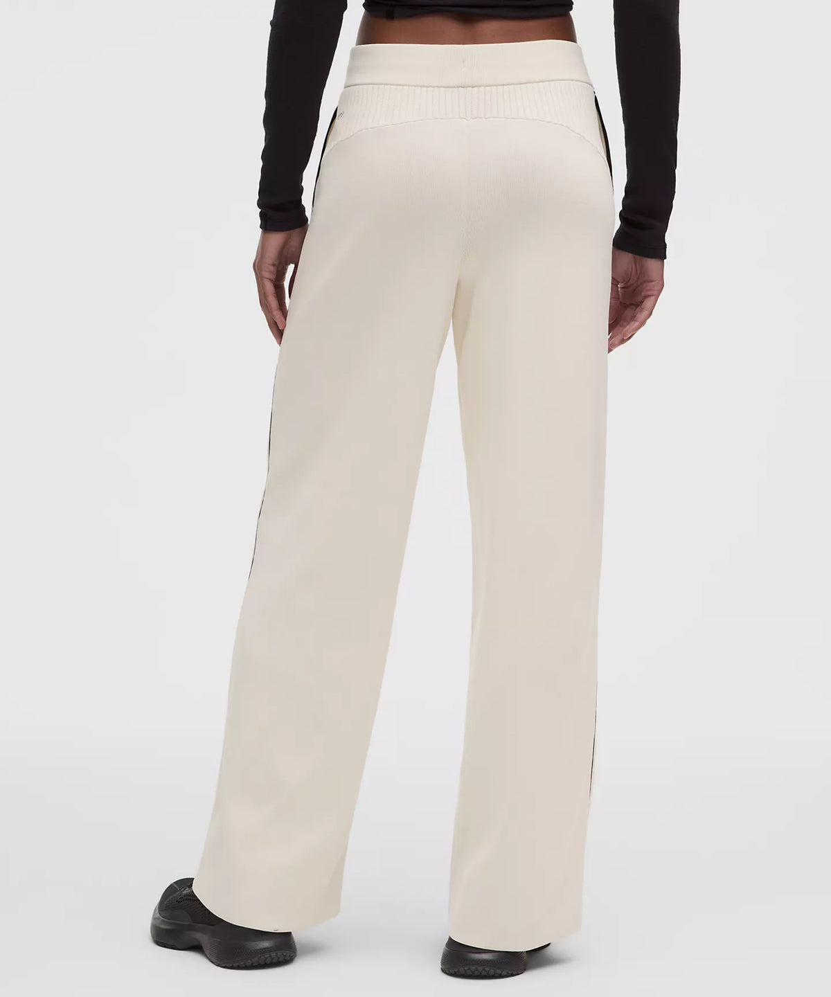 Soft Knit Mid-Rise Pant
