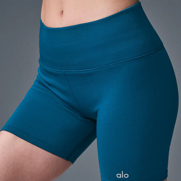 5" Seamless Ribbed Favorite Short