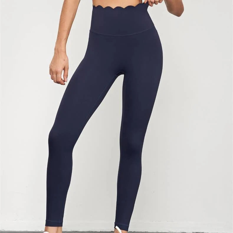 High - Waist Scallop Scrunch Leggins