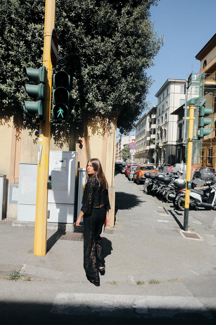 Pantalón Semi-Transparente Encaje