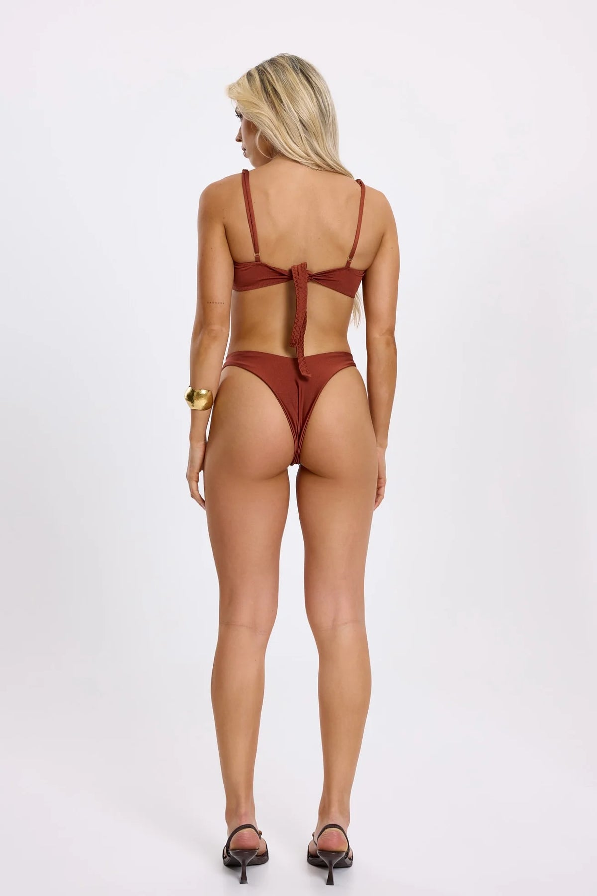 Bikini Arion