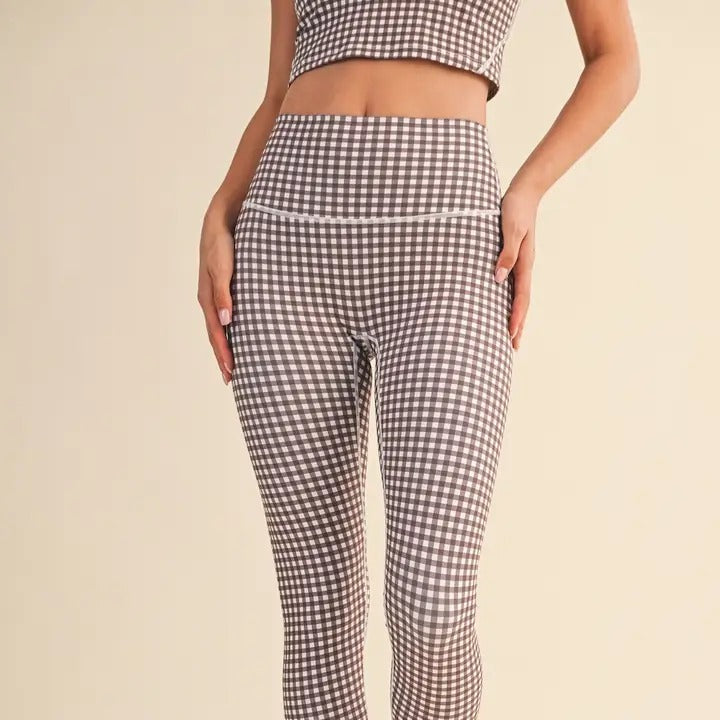 Gingham Print Ruched Performance Leggins