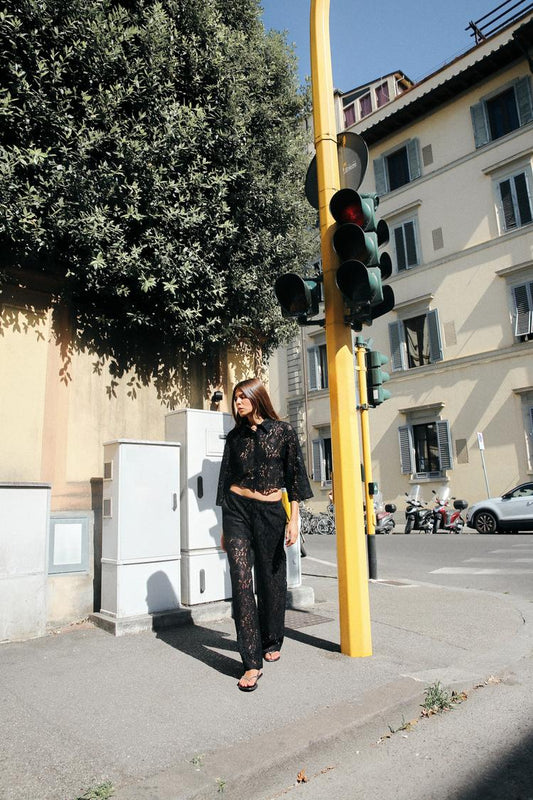 Pantalón Semi-Transparente Encaje