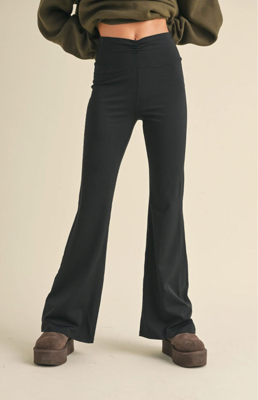 Ruched Waist Flare Leggings