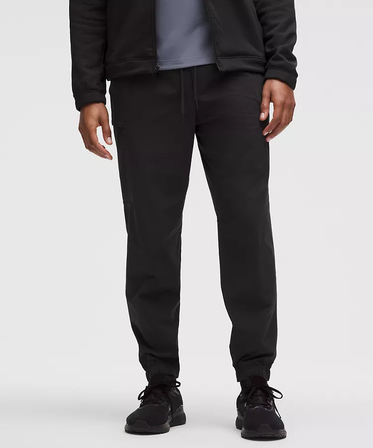 Zeroed In Classic-Fit Cargo Jogger *Regular