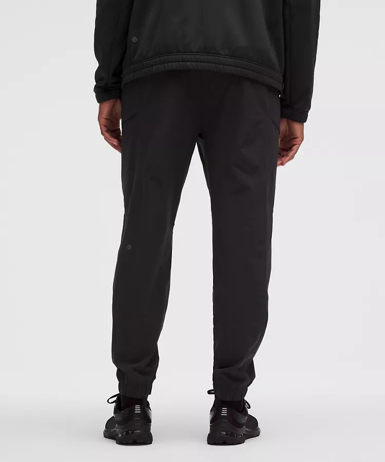 Zeroed In Classic-Fit Cargo Jogger *Regular