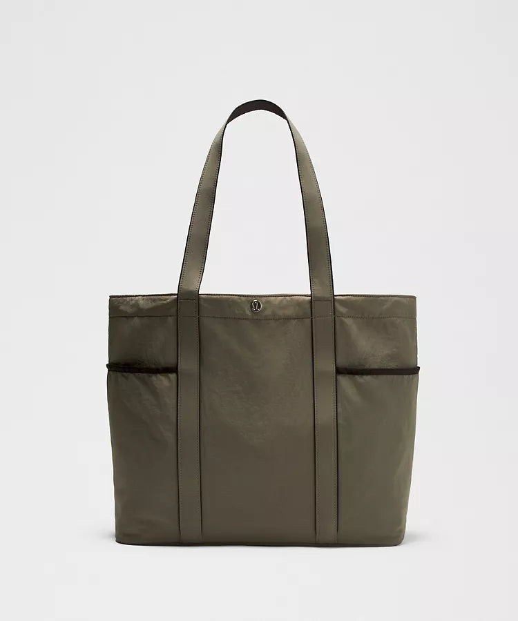 Daily Multi-Pocket Tote Bag 20L