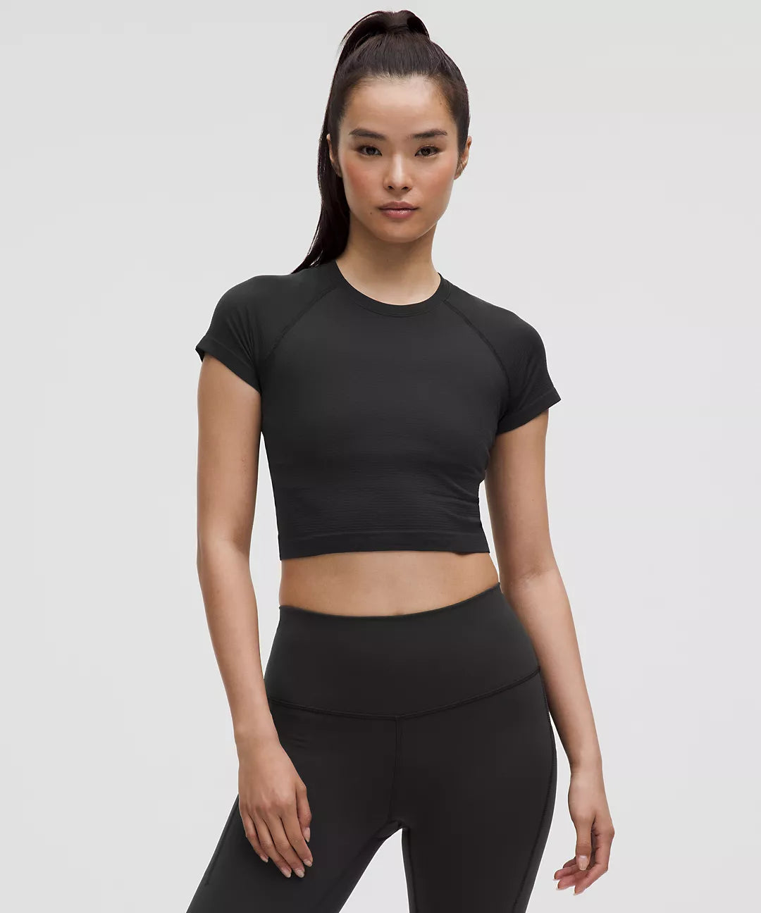 Swiftly Tech Cropped Short-Sleeve Shirt 2.0