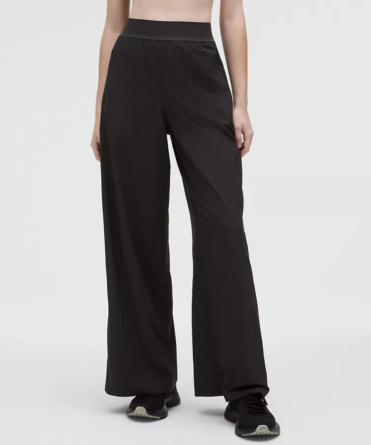 Swift High-Rise Wide-Leg Pant *Logo Waistband
