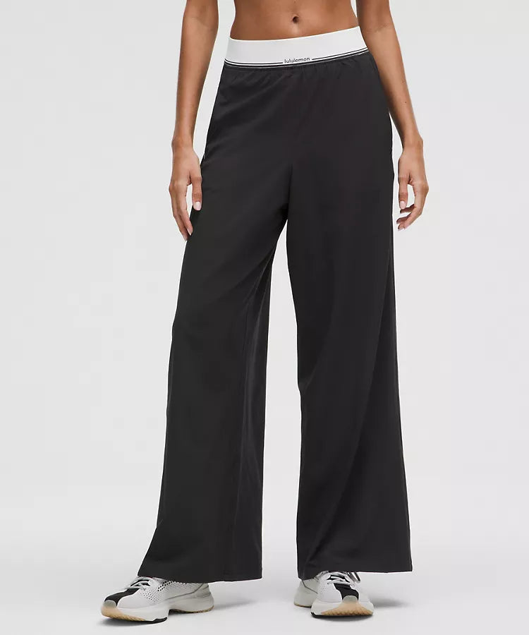 Swift High-Rise Wide-Leg Pant *Logo Waistband