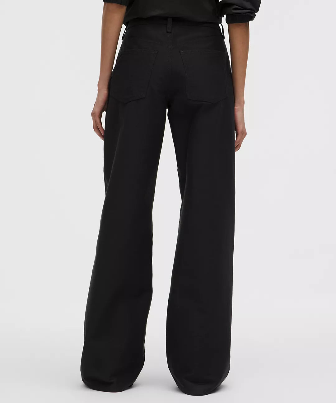 EasyFive Low-Rise Classic Wide-Leg Pant *Short