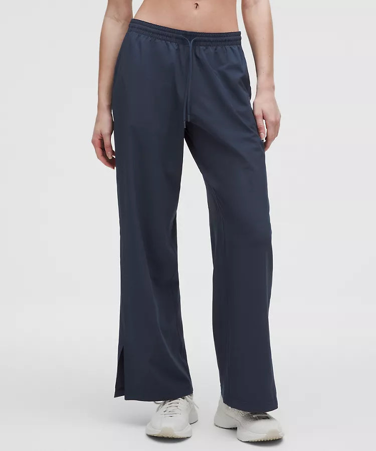 Court Rival Wide-Leg Track Pant *Regular