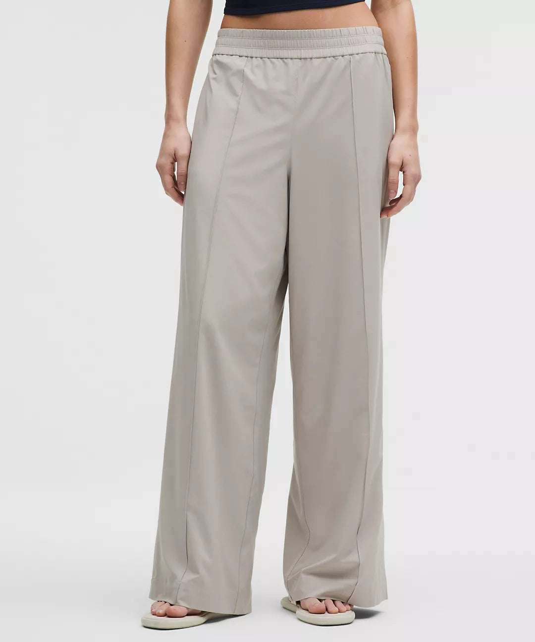 Breezily Mid-Rise Pant *Short
