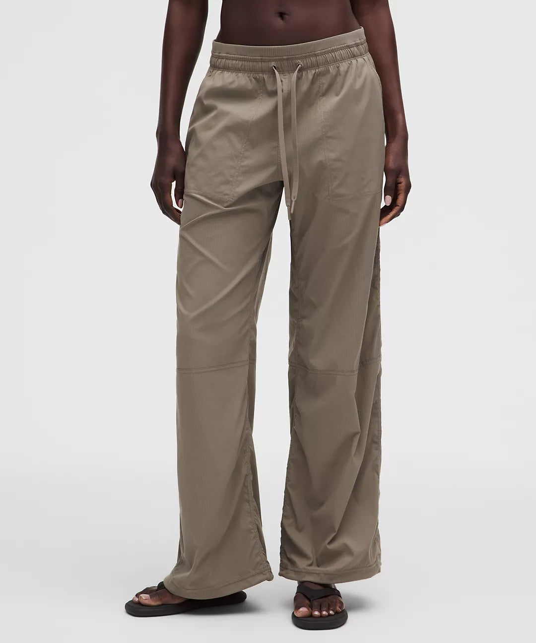 Dance Studio Evolve Low-Rise Oversized Pant *Short