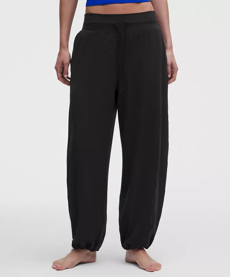 Groove Low-Rise Relaxed Cinch Pant *Reg