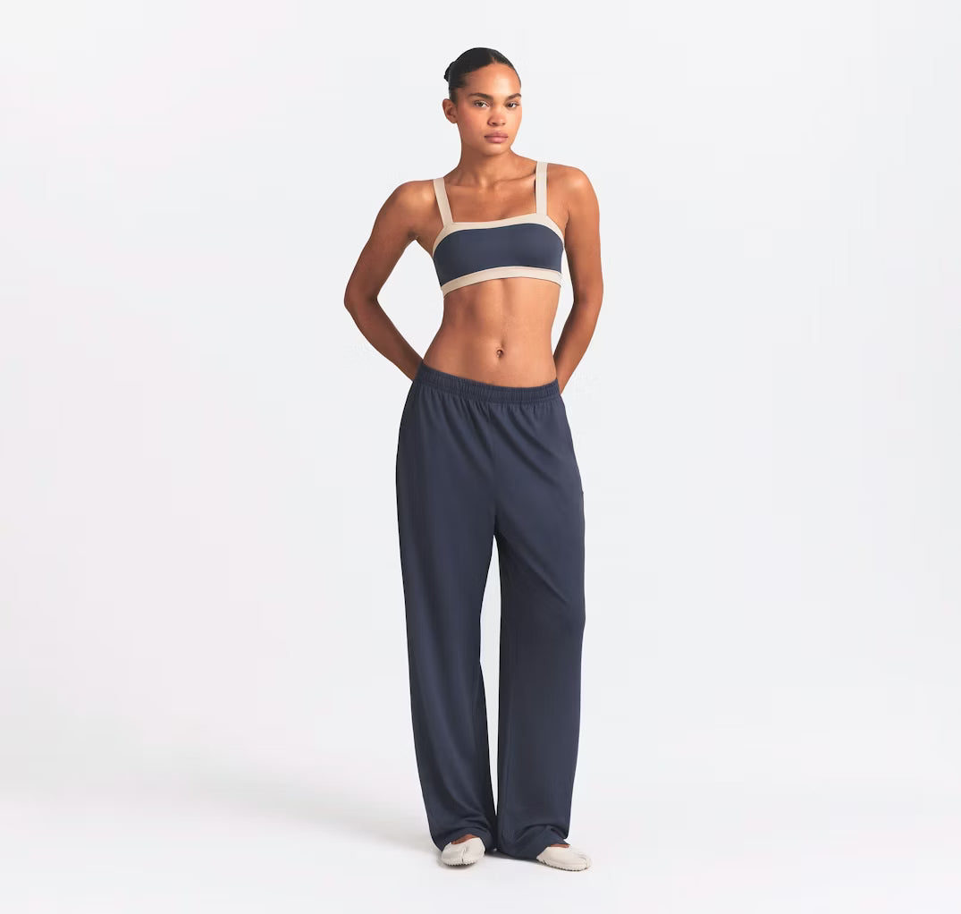 Airy Wide Leg Pant