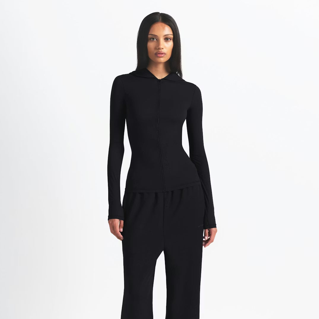 weigttless zip up hoddie