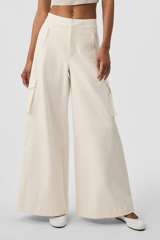 Show Off Cargo Wide Leg Trouser Regular