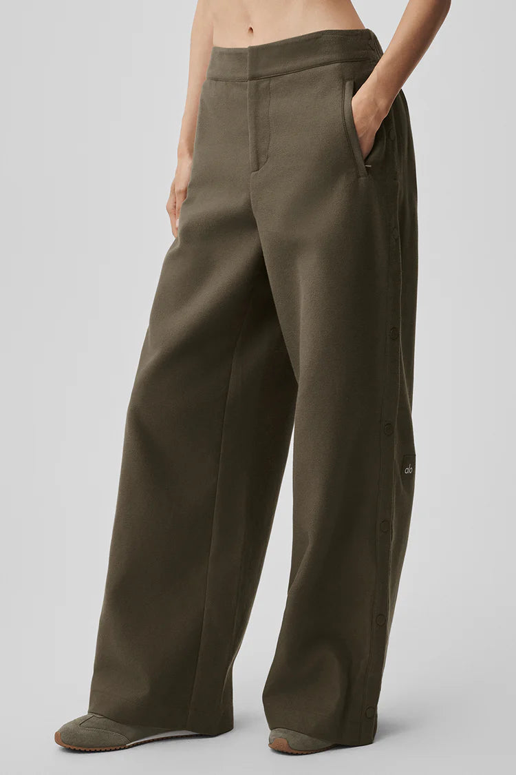 Mid-Rise Cosmopolitan Snap Pant
