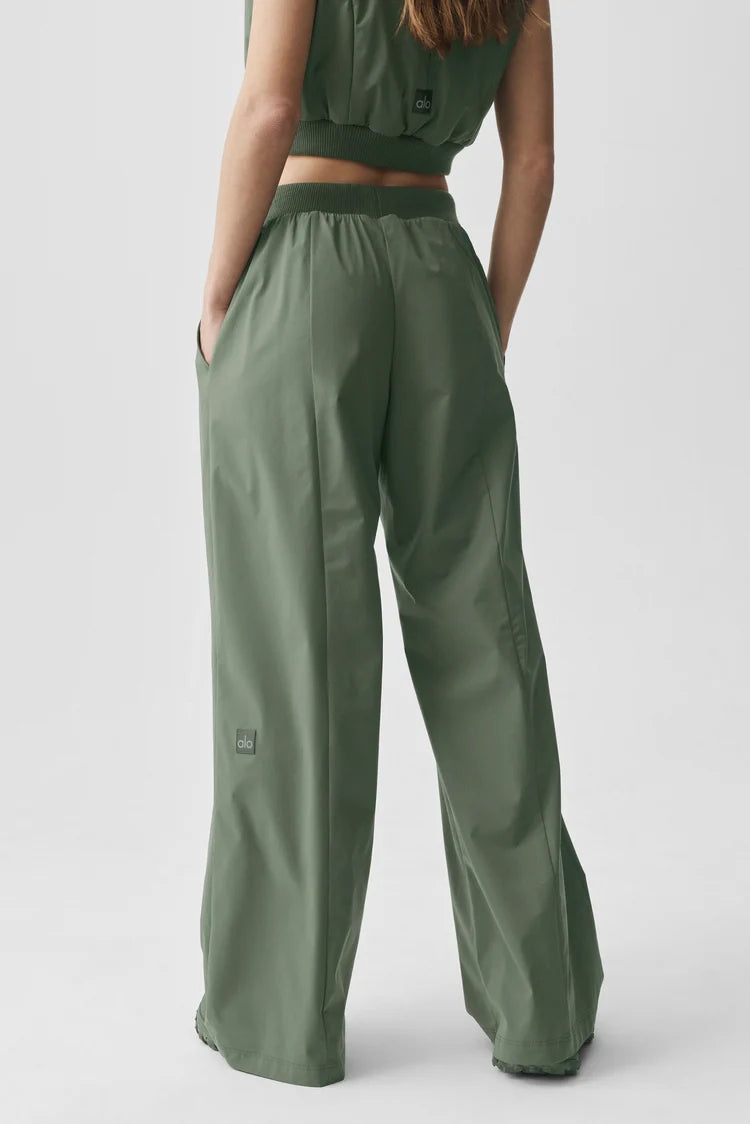 High Waist Momentum Straight Leg Pant