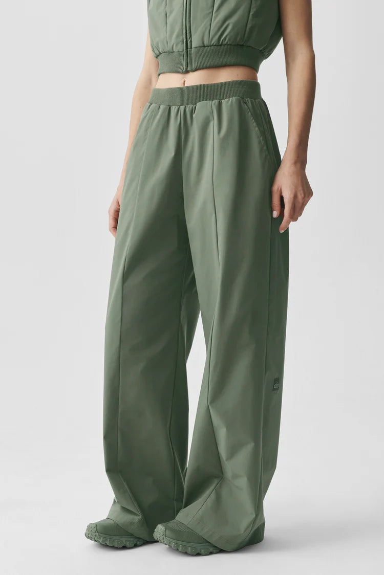 High Waist Momentum Straight Leg Pant