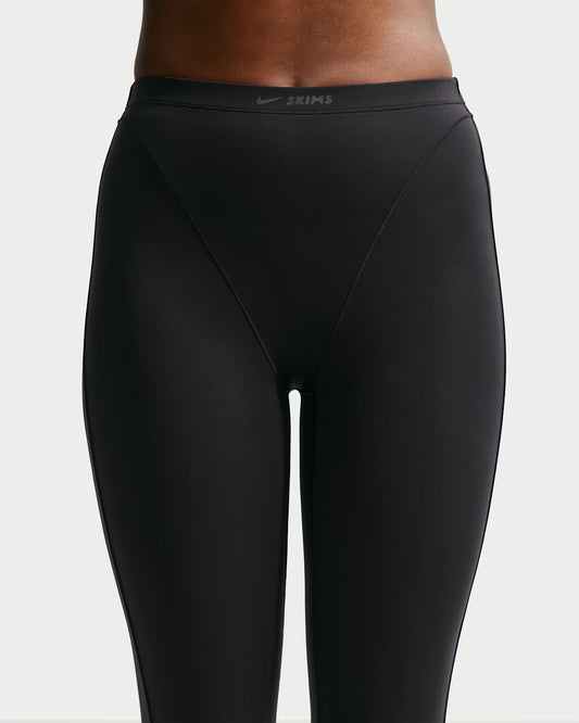 Weightless High-Waisted V-Panel Leggings