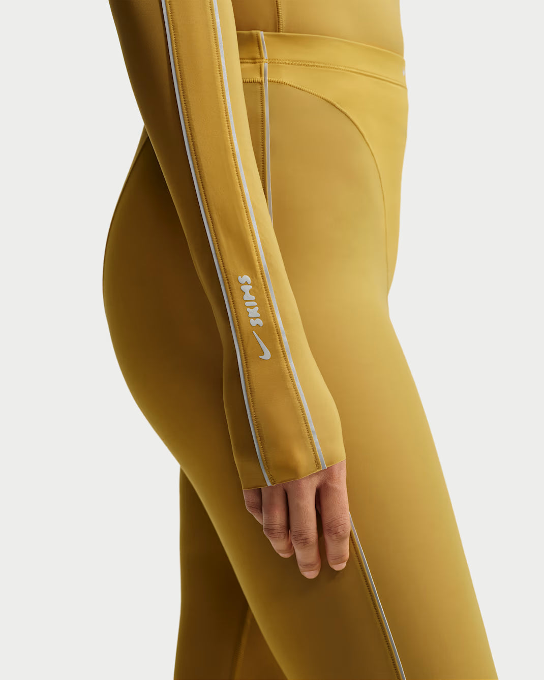 Weightless  Mock-Neck Long-Sleeve Top