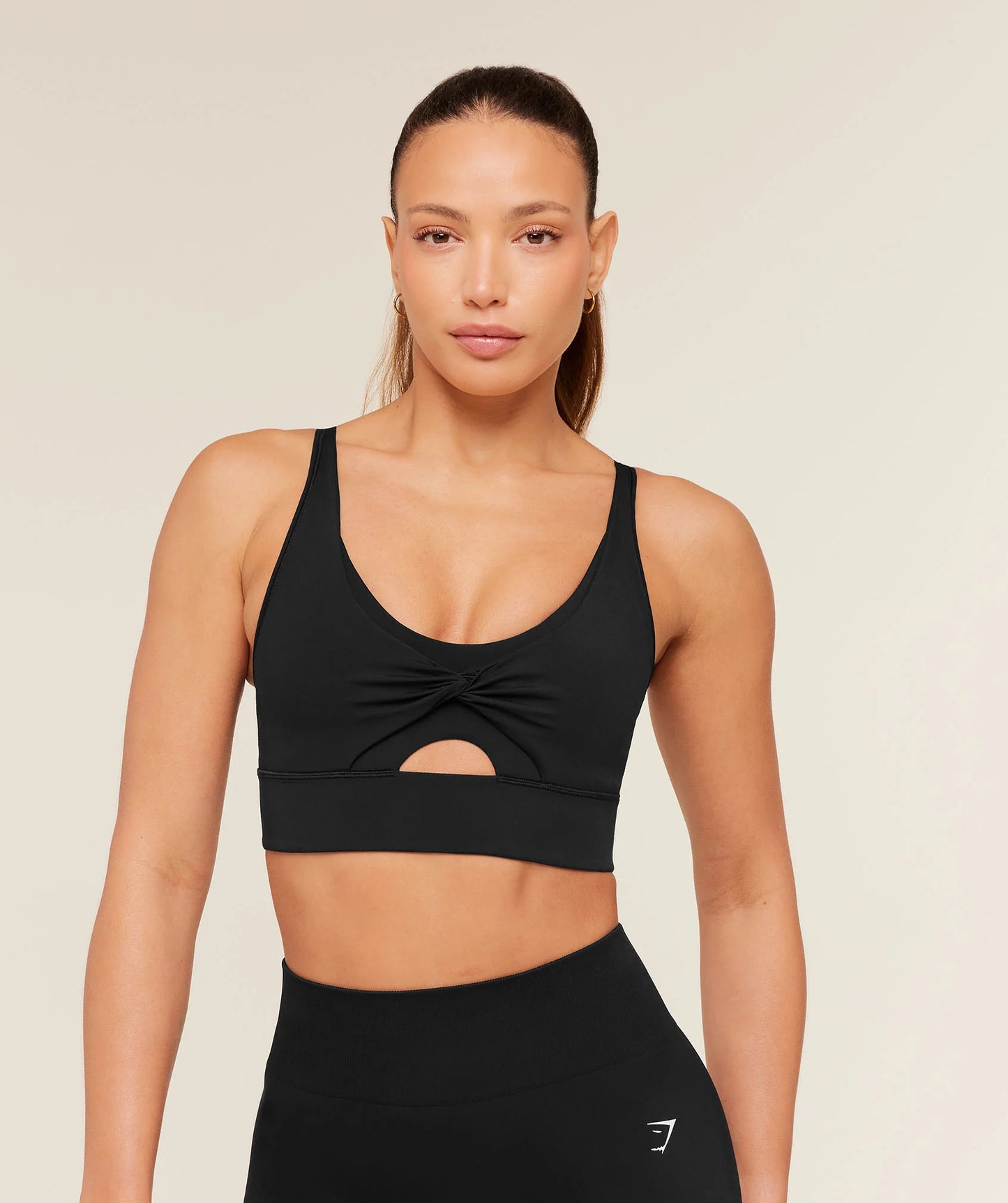 Set Twist Front Sports Bra