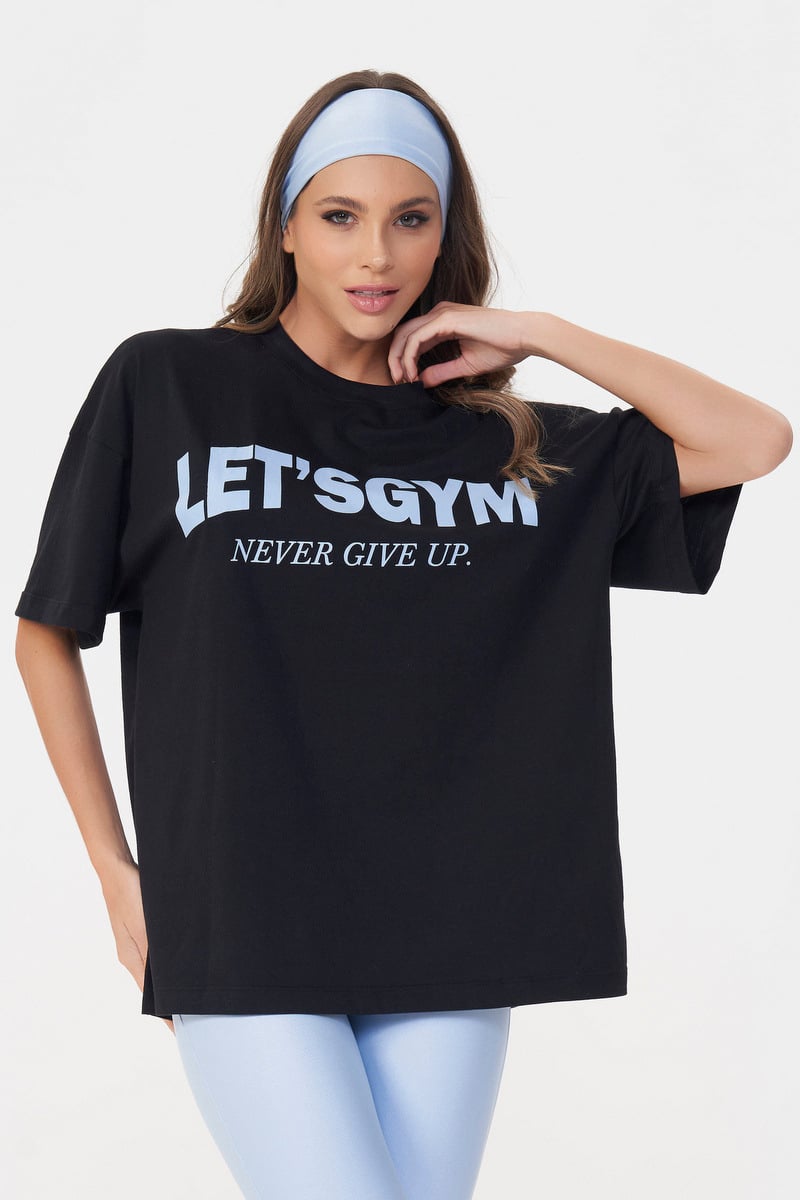 Never Give Up Oversized T-shirt