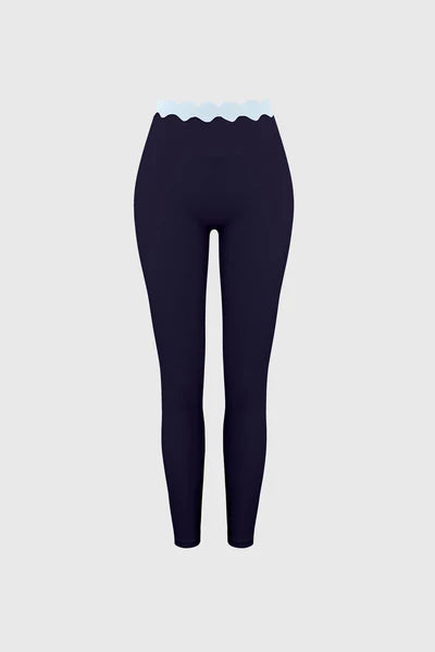 Scallop Contrast Scrunch Legging